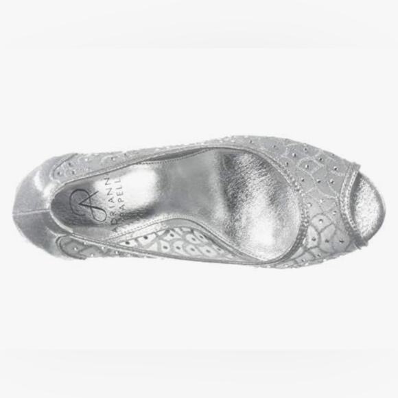 Adrianna Papell Foxy Silver Sterling Peep Toe Pump 7 M Wm’s - Picture 3 of 7